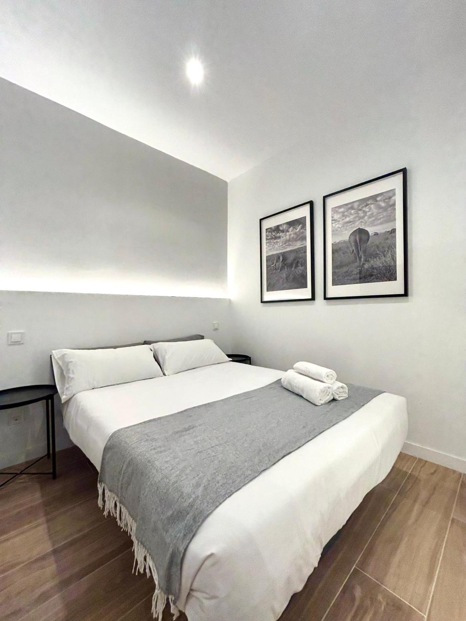 Hotel Casa De Huespedes San Andres Madrid Exteriér fotografie